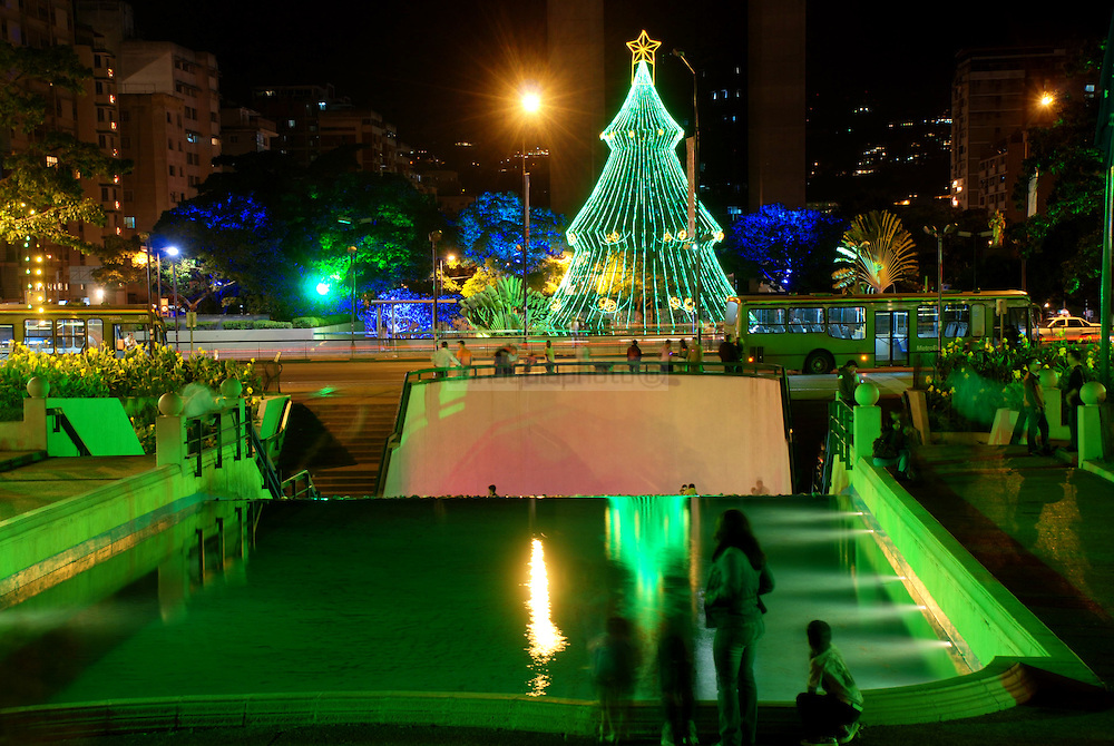 Navidad Plaza Altamira 2008. Caracas, 25 de Diciembre del 2008. (Jimmy Villalta / Orinoquiaphoto)