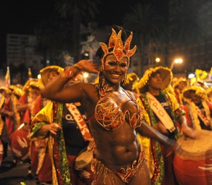 Uruguay se viste de fiesta con el Carnaval