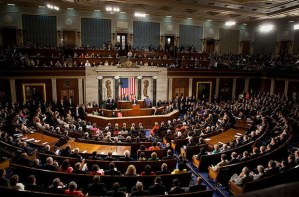 Cámara de Representantes de EEUU votará acuerdo contra “precipicio fiscal”