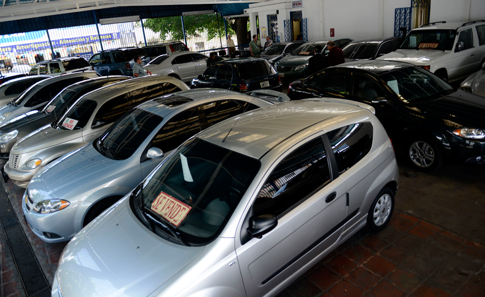 Venta de autos en Venezuela cayó el primer trimestre de 2013