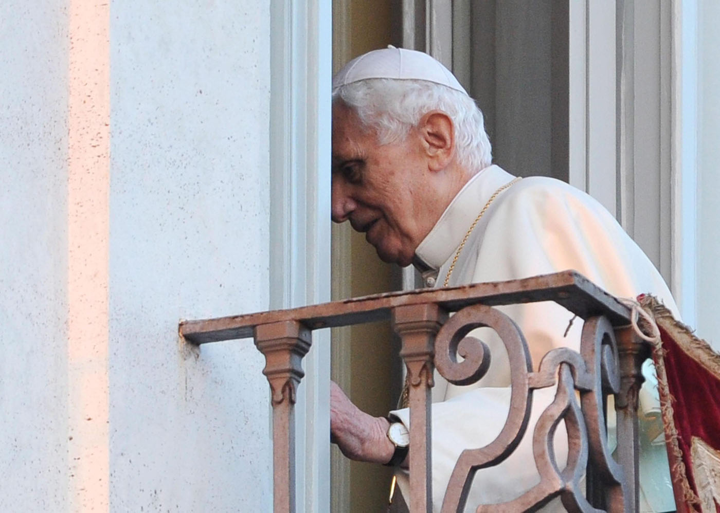 Francisco felicita por teléfono a Benedicto XVI en el día de su santo