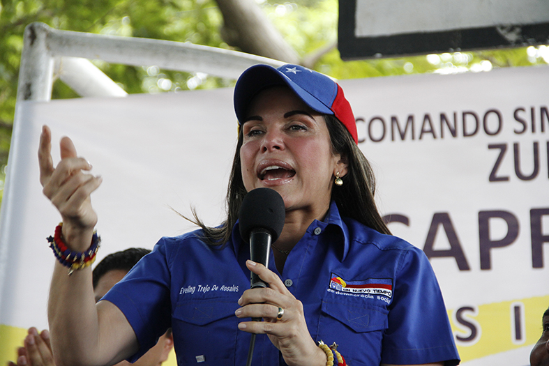 Eveling de Rosales: La lucha por el cambio, nos compromete a todos