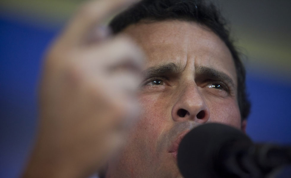 Capriles: Traición a la patria es acabar con la producción nacional y entregar nuestras reservas