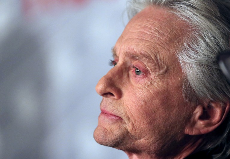 Michael Douglas deja al desnudo una epidemia sexual