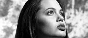 Así lucía Angelina Jolie a sus 16 años (Fotos)