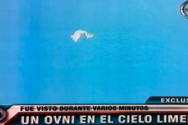 .@hcapriles no fue a Perú pero sí un “OVNI”  (Foto)