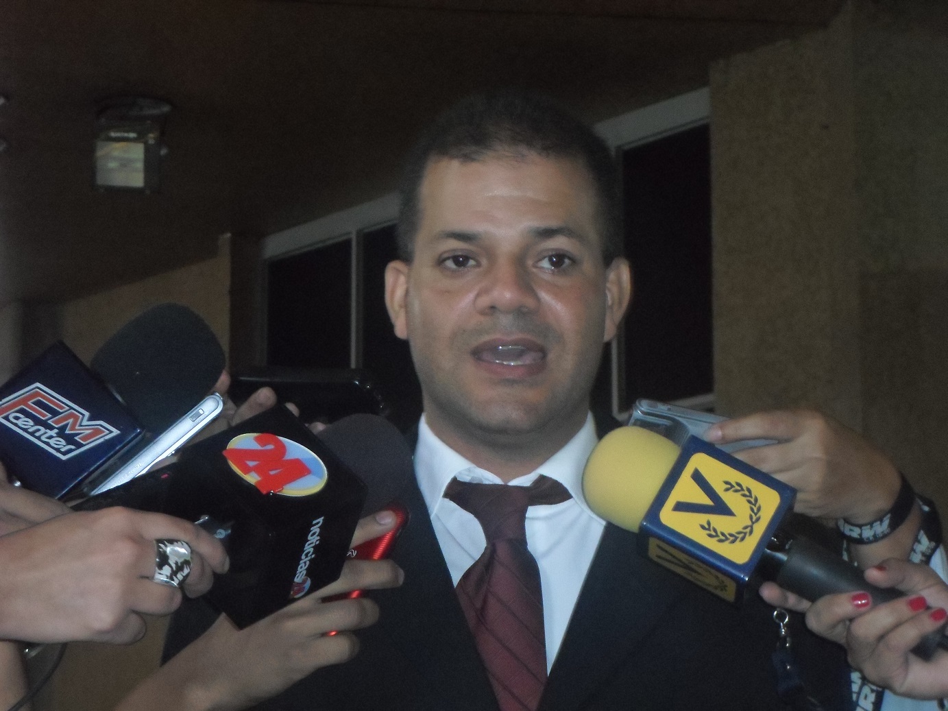 “Gobierno utiliza excusas para esconder los problemas de los venezolanos”