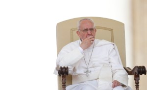 Papa quiere una reforma de estructuras “frágiles” de Iglesia católica