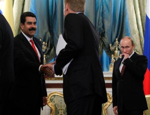 Bloomberg: Con un Putin silencioso, Rusia comienza a dudar de la capacidad de Maduro en mantener el poder