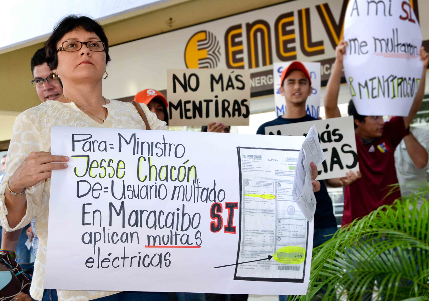 Lester Toledo: Ministro Chacón miente descaradamente sobre las multas eléctricas (Imágenes)
