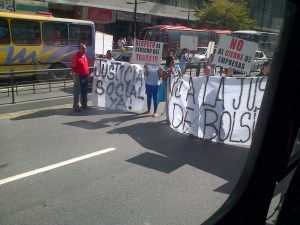 Cerrada por protesta la Av. Francisco de Miranda a la altura de Chacao (Fotos)