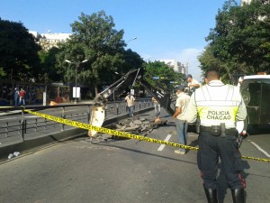 Ministerio de Transporte Terrestre inició reparación de hueco en avenida Francisco de Miranda