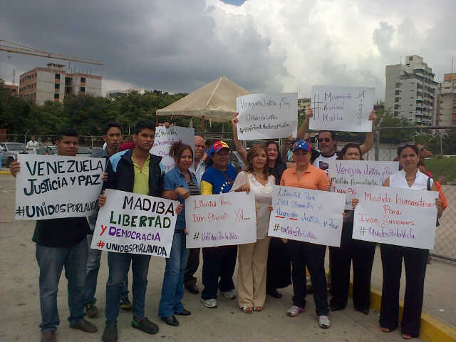 ONGs protestan contra negativa de otorgar medida humanitaria para Simonovis