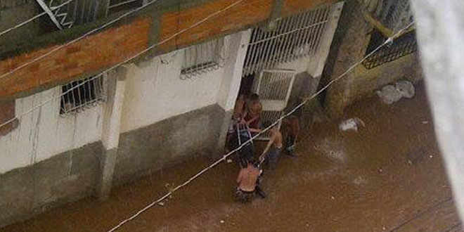Protección Civil registra 202 viviendas afectadas por las inundaciones en Miranda