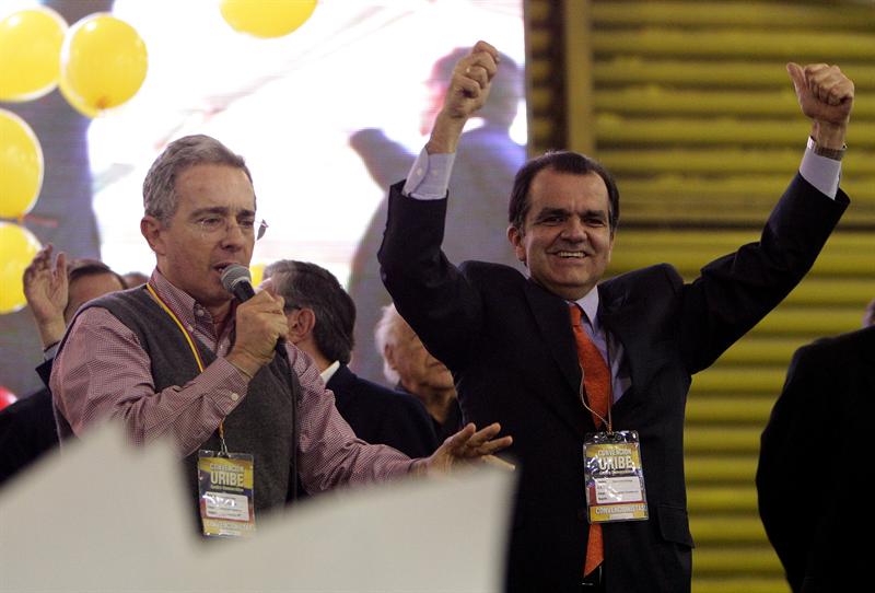Exministro Zuluaga candidato presidencial por movimiento de Uribe
