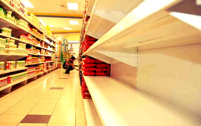 Leche en polvo sigue desparecida de los anaqueles de supermercados