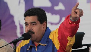 Maduro: Hoy mismo deben ser detenidos los dueños de tiendas El Tijerazo