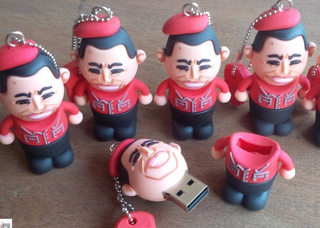 Estos son los nuevos pendrive de Chávez (Fotos)