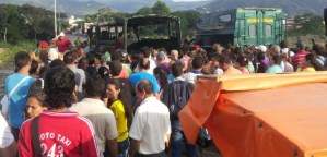 Venezolanos se quedaron varados ante cierre de la frontera (Fotos)
