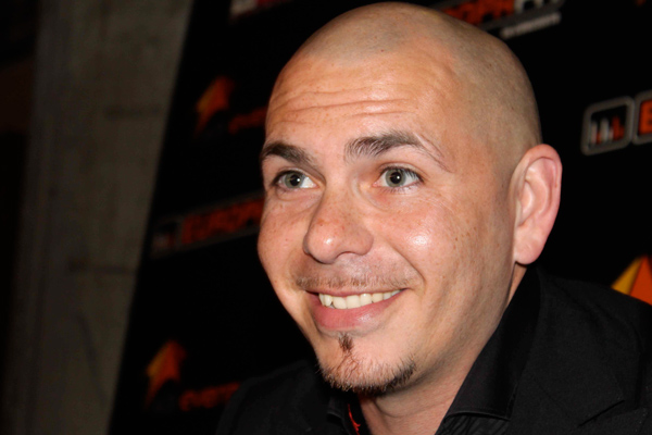 ¿Pitbull cantará en el Mundial de Brasil 2014?