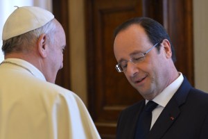 El papa Francisco recibió a Hollande