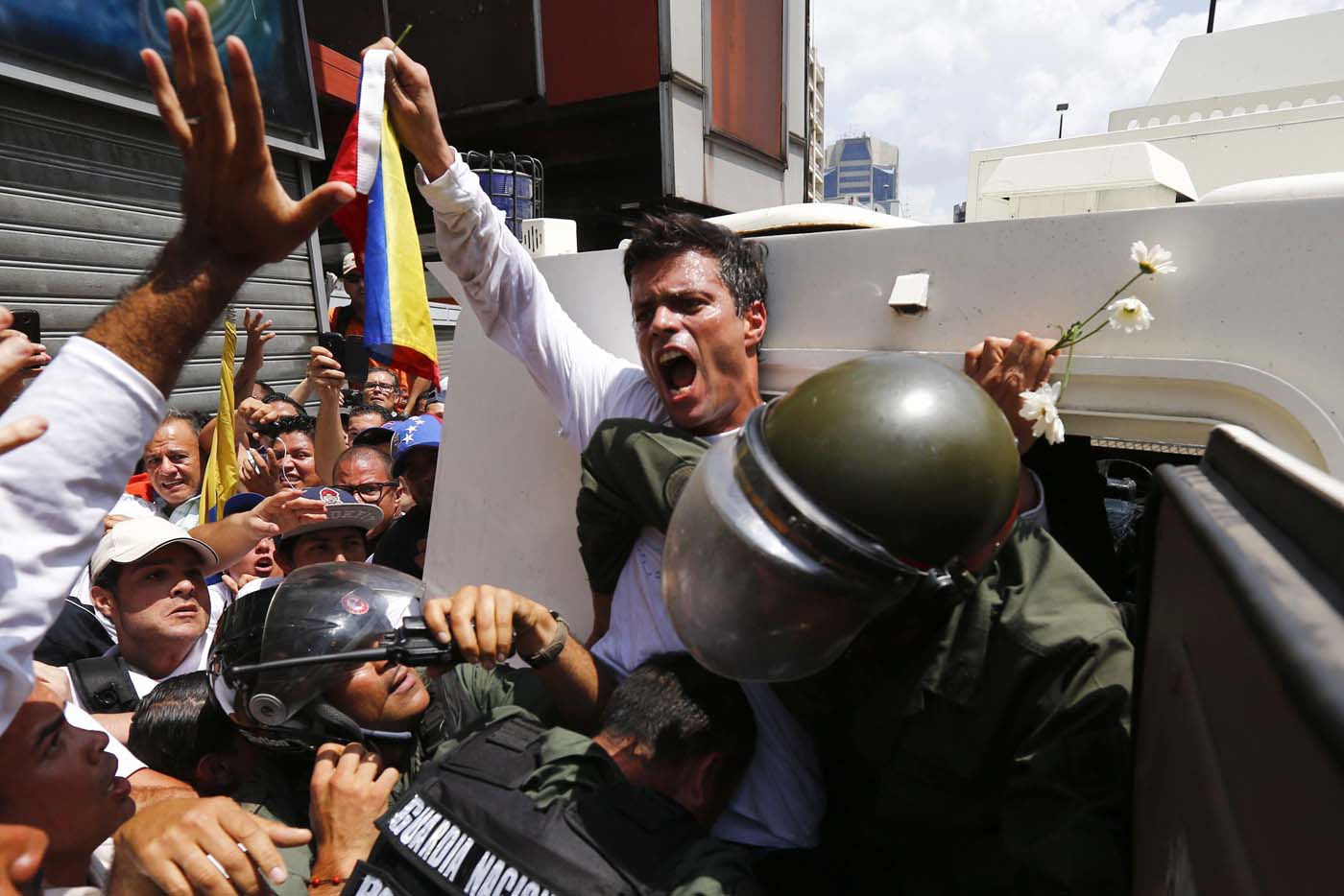Piden liberación de Leopoldo López a dos meses de su detención
