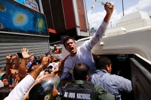 El País: Ma­du­ro re­do­bla el acoso ju­di­cial a sus ad­ver­sa­rios