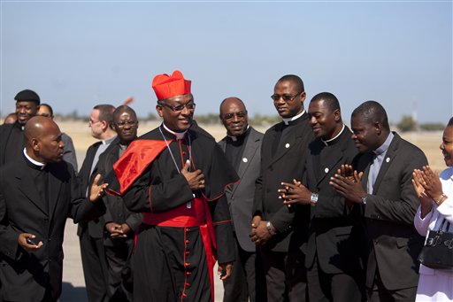 Nuevo cardinal de Haití celebra su primera misa