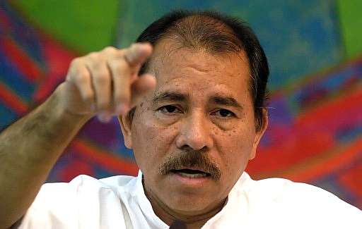 Ortega honra a Chávez en Managua antes de viajar a Caracas