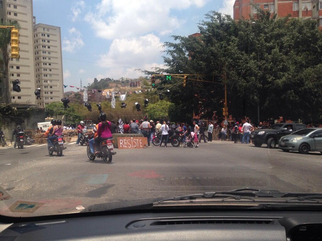 Manifestantes reanudan protestas en Caracas