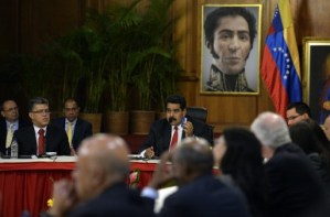 Venezuela califica de “ridículo” a EEUU tras anuncio de posibles sanciones