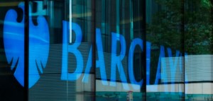 Barclays proyecta que el bolívar podría caer hasta 600 por dólar