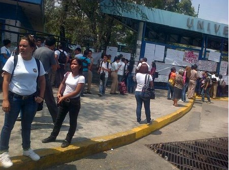 Universidad Marítima del Caribe protesto este #30A (Foto)