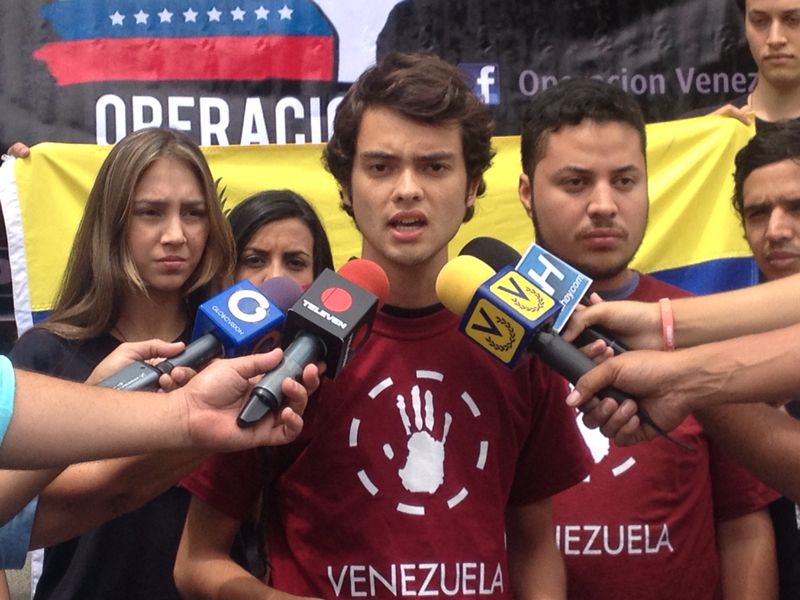 Estudiantes piden al congreso de Brasil enviar misión a Venezuela (Fotos)