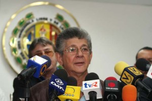 Ramos Allup: El “como sea” del Gobierno da licencia a los colectivos para sus fechorías