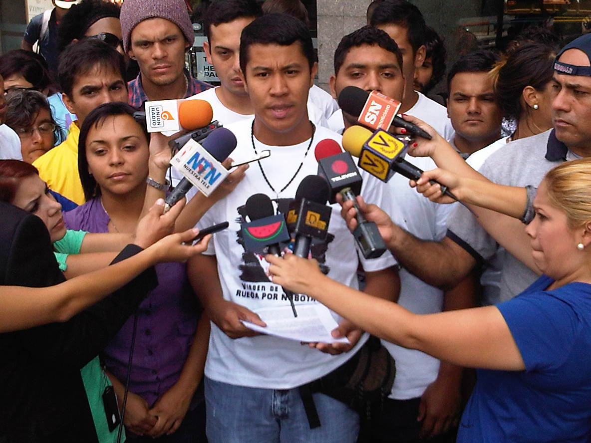 Jóvenes de los campamentos piden al Pnud mostrar videos de represión durante detención