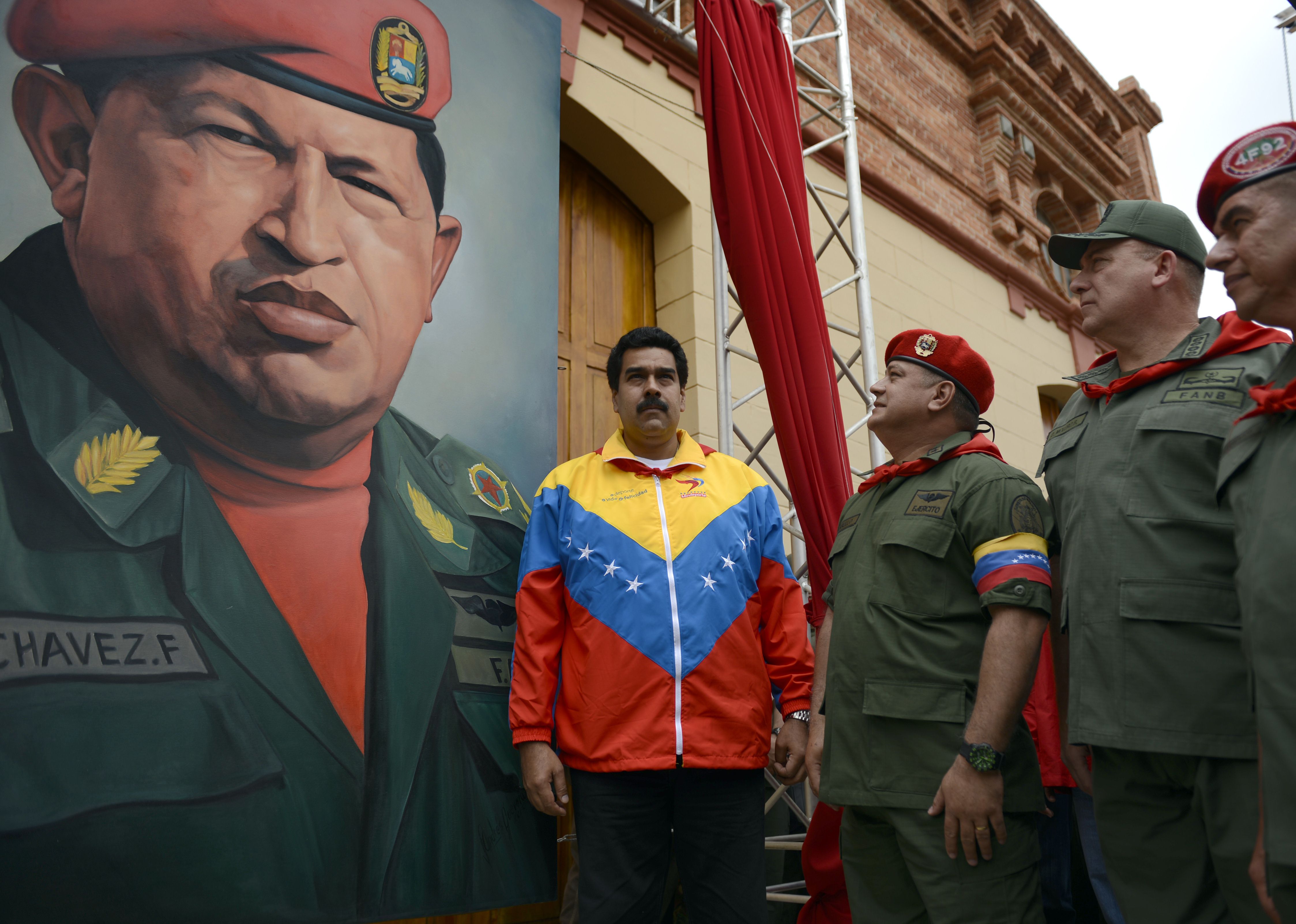 ¿Maduro, víctima del militarismo?