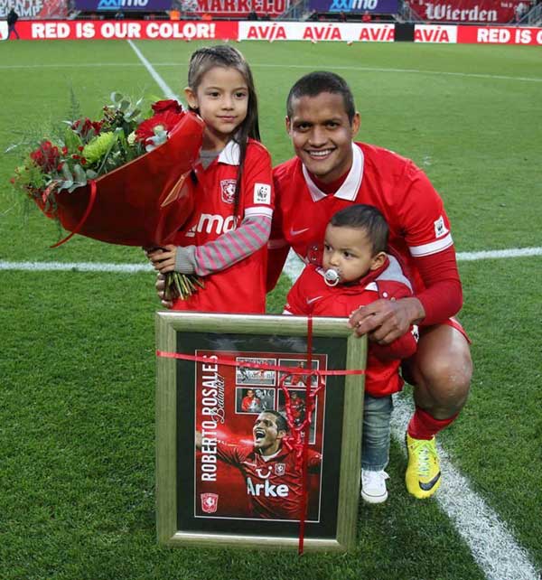 Roberto Rosales jugó su último partido con el Twente