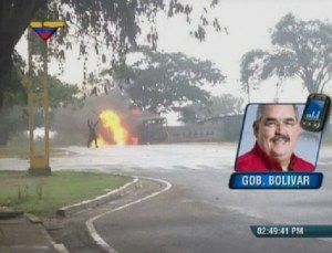Gobernador del estado Bolívar: Grupo vandálico ha quemado unidades de transporte