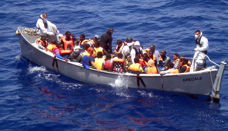Rescatados 780 inmigrantes en operaciones coordinadas por Italia