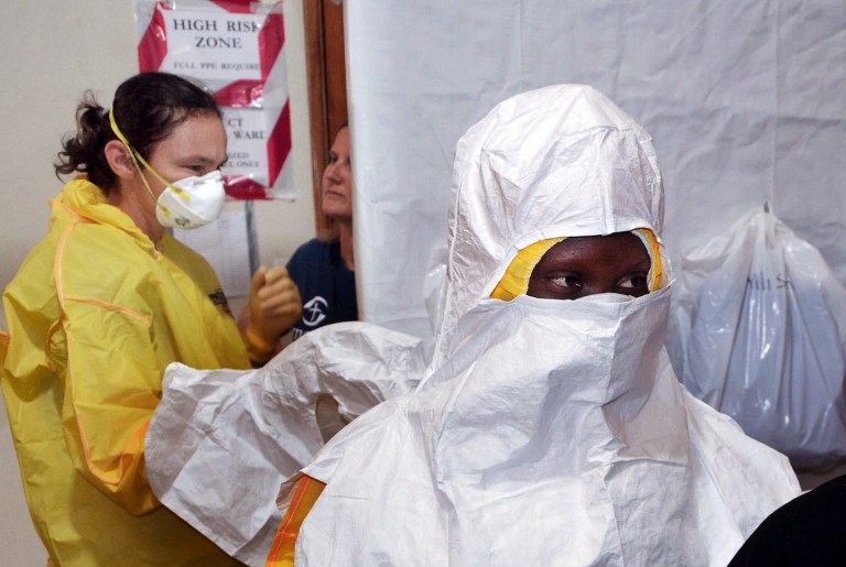 El ébola, nuevo desafío humanitario en medio del aumento de los conflictos