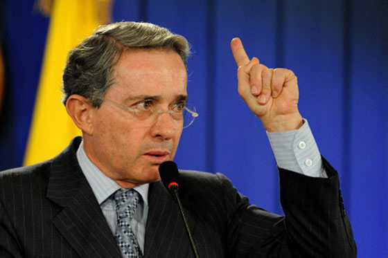 El expresidente colombiano Álvaro Uribe es investigado por masacre