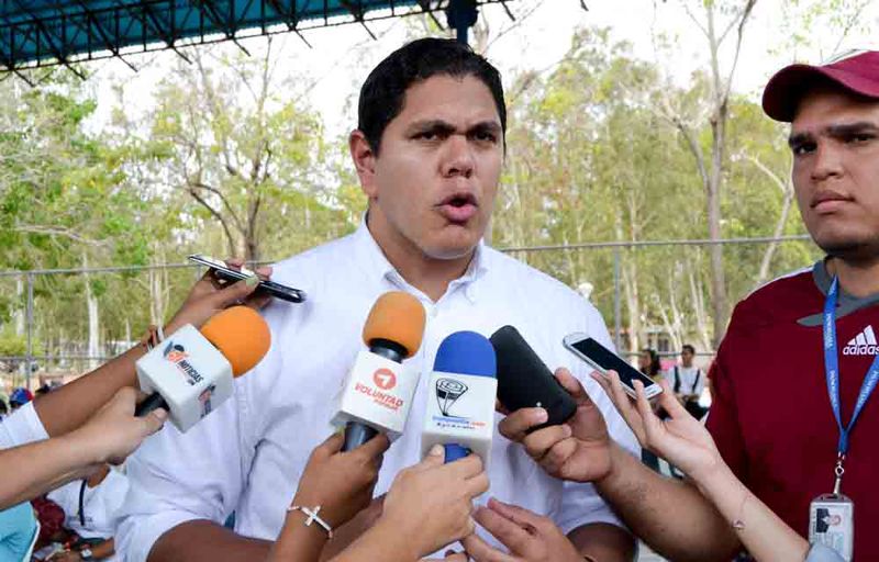 Lester Toledo: Quienes fracasaron con el diálogo deben admitirlo y avanzar