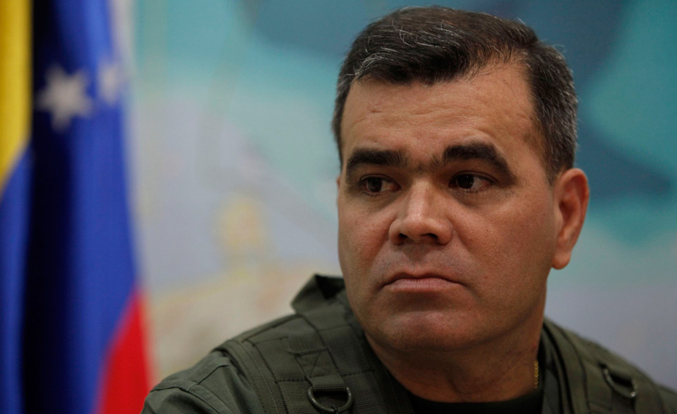 Padrino López denuncia incursión de un avión de EEUU en espacio aéreo venezolano
