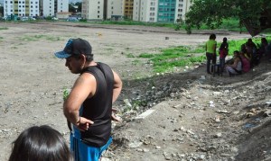 Colectivos invasores de La Pastoreña intentan construir ranchos