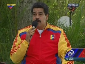 Después de la golpiza a presos políticos, Maduro hace llamado a la paz y a dejar la politiquería (Video)