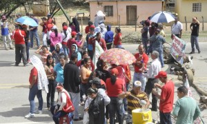 Reclaman construcción de viviendas prometidas en El Tocuyo (Fotos)