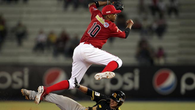 Alcides Escobar jugará con Tiburones de La Guaira