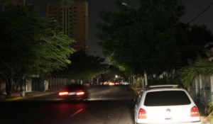 Venezolanos pagan más por un servicio eléctrico que no tienen
