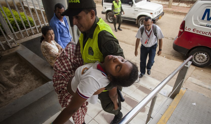Niñas colombianas padecen raros síntomas presuntamente por vacuna del VPH